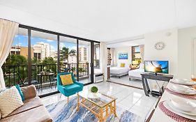 Waikiki Banyan Oasis With Partial Ocean View, 1-Block To Beach, Free Parking