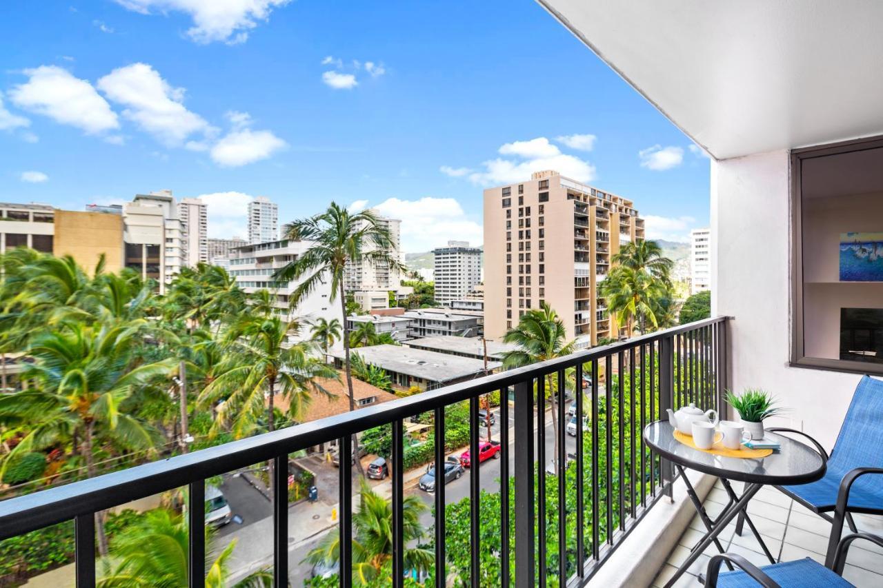 Waikiki Banyan Oasis With Partial Ocean View, 1-Block To Beach, Free Parking Apartment Honolulu Exterior photo