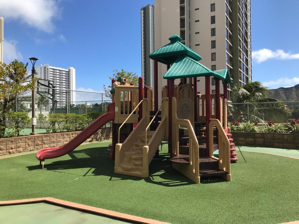 Waikiki Banyan Oasis With Partial Ocean View, 1-Block To Beach, Free Parking Apartment Honolulu Exterior photo