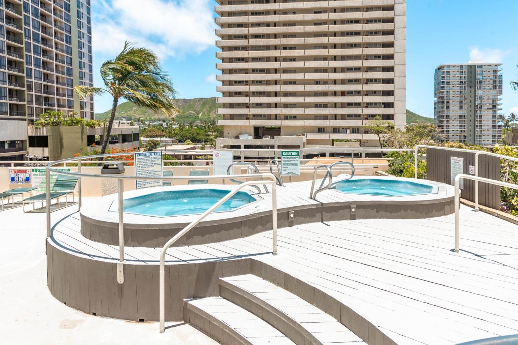 Waikiki Banyan Oasis With Partial Ocean View, 1-Block To Beach, Free Parking Apartment Honolulu Exterior photo